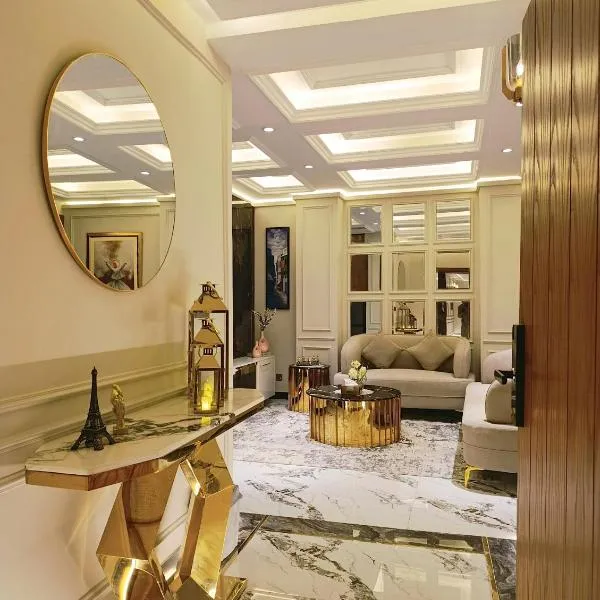 The Grand Signature Suite with Private Balconies, khách sạn ở Rawalpindi