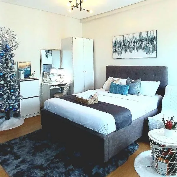 The Lumiére Stays Sophisticated Escape Mallside Charm, hotel in Trece Martires