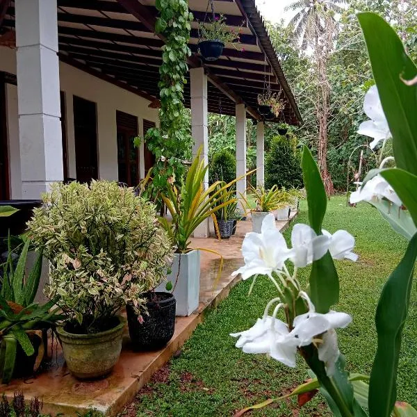 Cashew Villa Hiriketiya, hotel en Hiriketiya