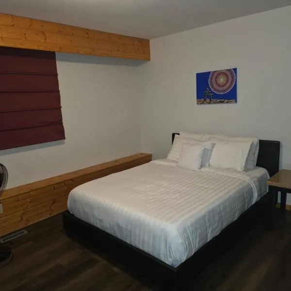 Bujaks, hotel i Inuvik