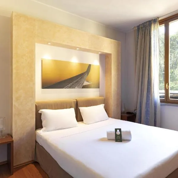 B&B HOTEL Malpensa Lago Maggiore, hotel v mestu Vergiate