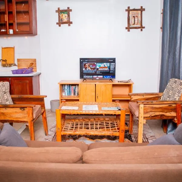 Kay's place Trainhouse apartments, hotel in Zanzibar