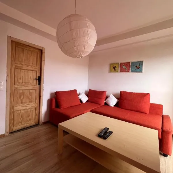 Taza Organic Garden with view park and restaurant, hotel v destinaci Taza