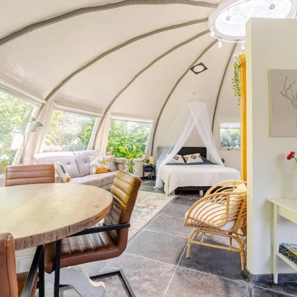 Unique private guesthouse 'The Iglo', hótel í Paterswolde