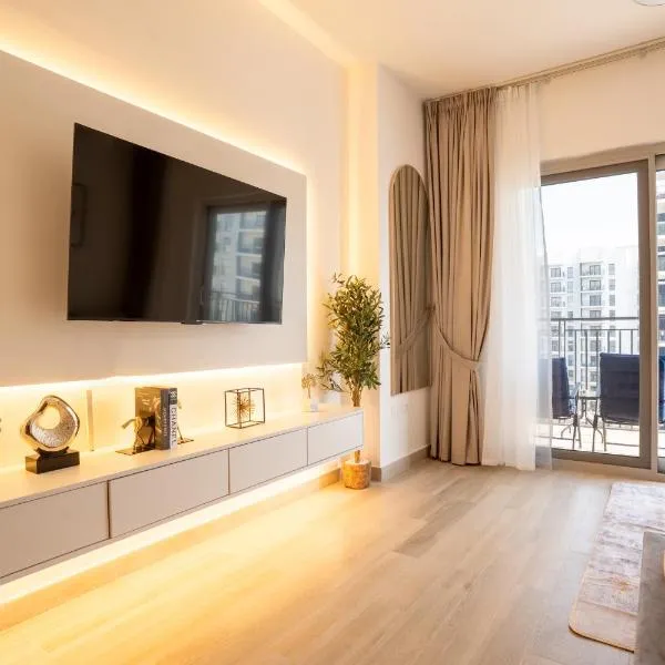 Chic Studio l Waters Edge l Top Location in Yas island l Canal view with Balcony l Free Parking l Near Yas Mall l F1 Yas Island l Sea world, hotel em Abu Dhabi