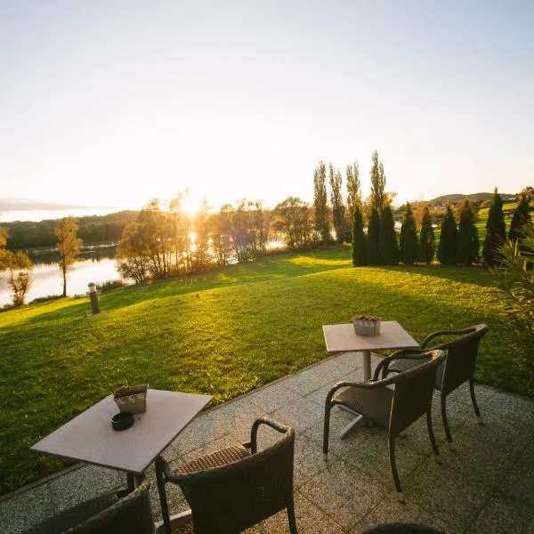 Šiker B&B Hotel, hotel v mestu Pernica