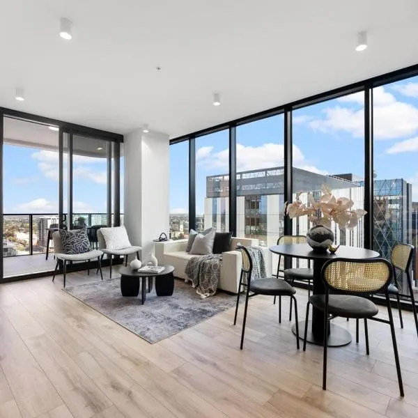 City sky view self service apartment free parking, отель в Аделаиде