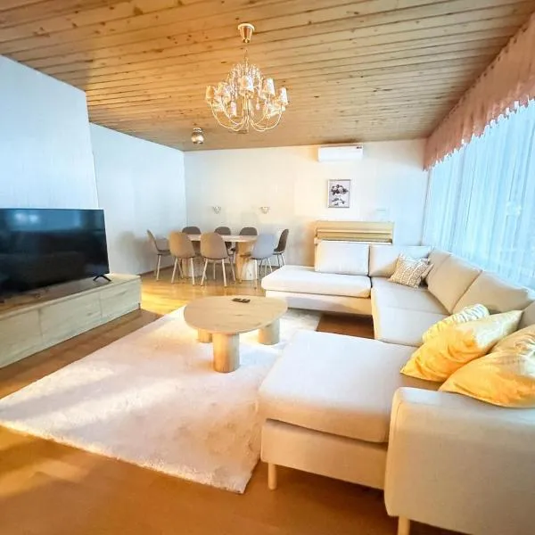 House in Finnish Lapland, hotel din Kemijärvi