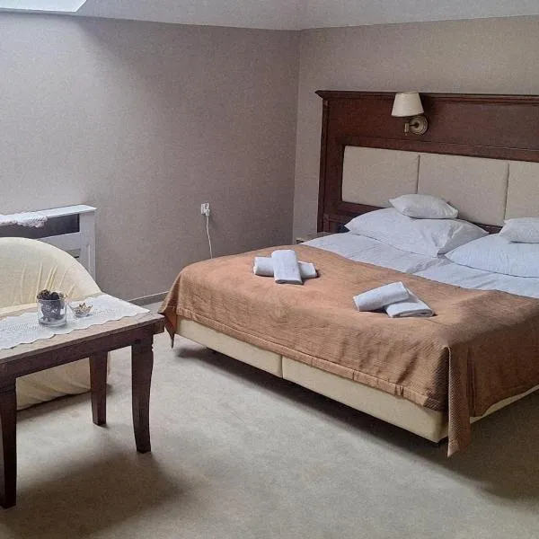 Hotel Jagielloński, ξενοδοχείο σε Σάνοκ