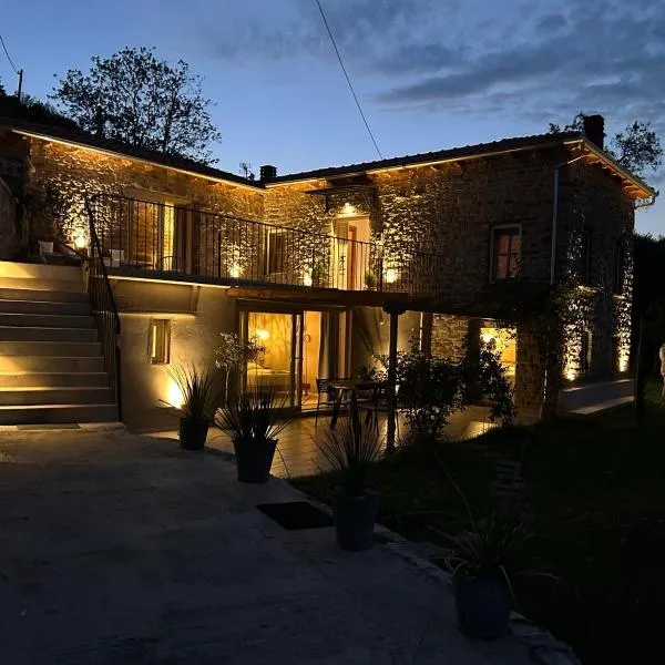 Εn Kanalion, hotel Kanália városában