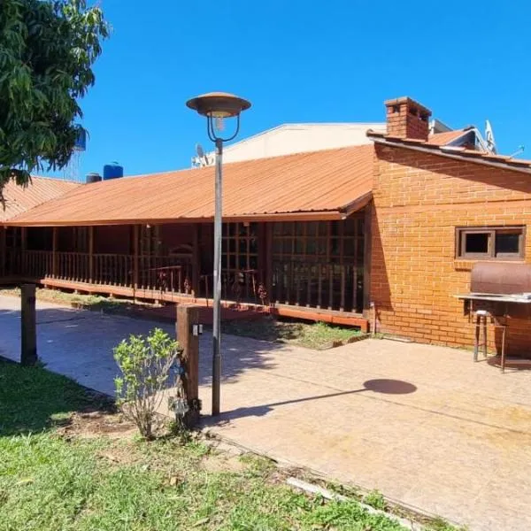 Casa Gigante – hotel w mieście Ituzaingó