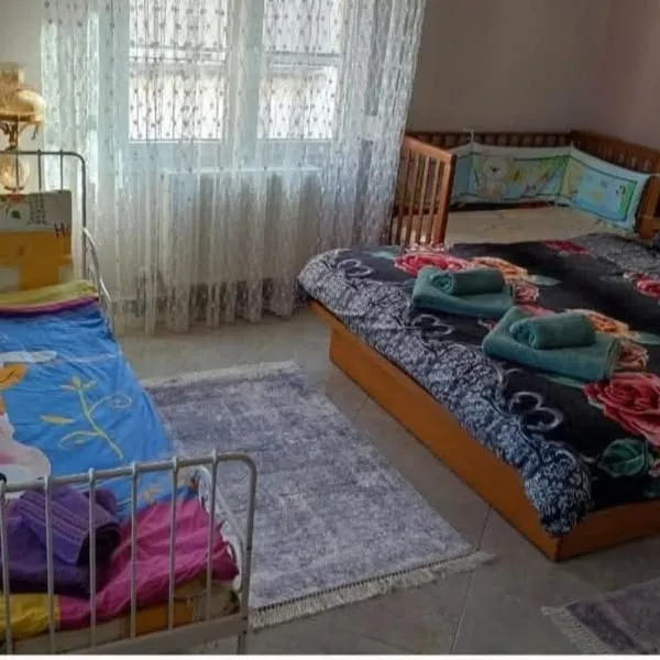 Eleni's GuestHouse, hotell i Ágios Vissaríon