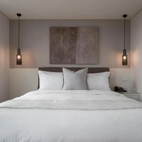 雋格大飯店 Elence Hotel, hotel in Taichung