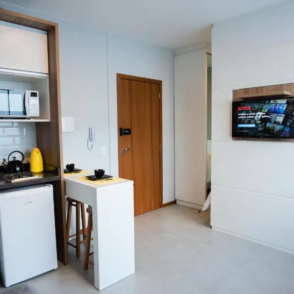 Studio Prático Próximo ao Aeroporto, hotel v destinaci Florianópolis