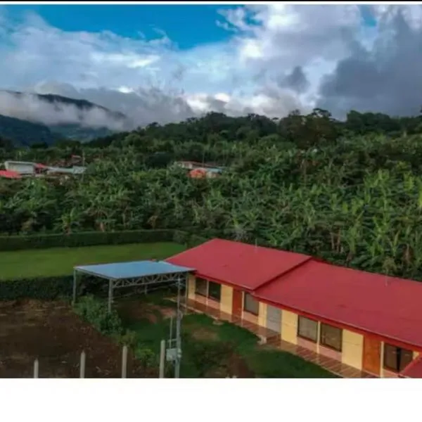 Casa en zona tranquila y rural, Hotel in Higueronal