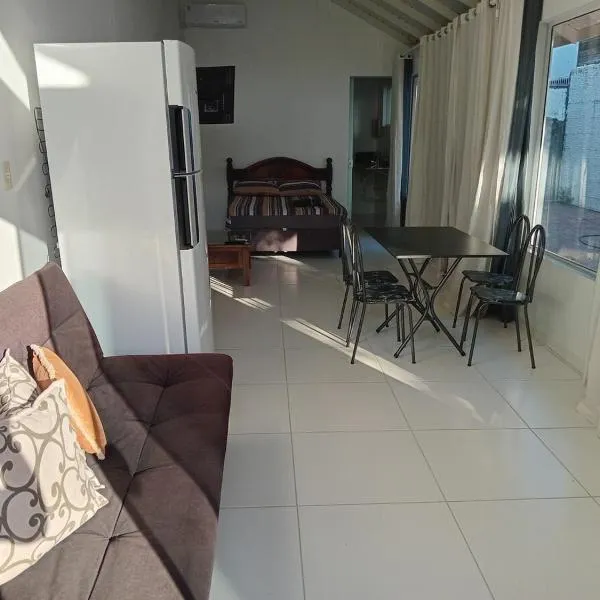 Casa proximo ao aeroporto, hotel em Florianópolis