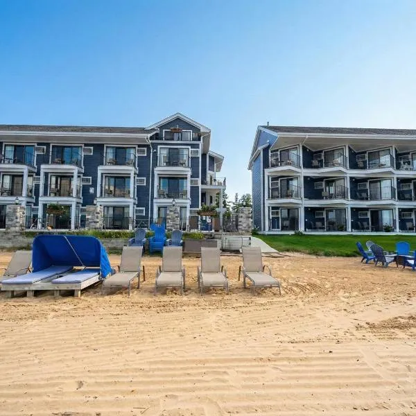 Pointes North Beachfront Resort Hotel, hotel in Traverse City