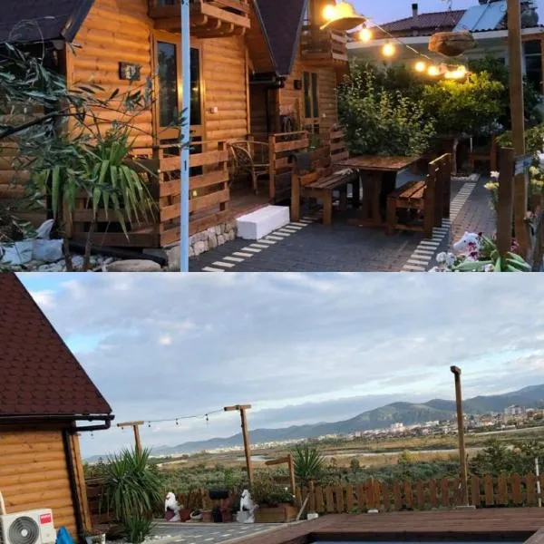 Berat Wooden Villas with Private Pool, viešbutis mieste Beratis