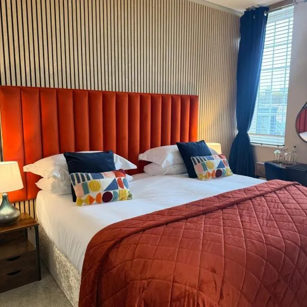 The courtyard bar, kitchen, rooms, hotel v destinaci Falkirk