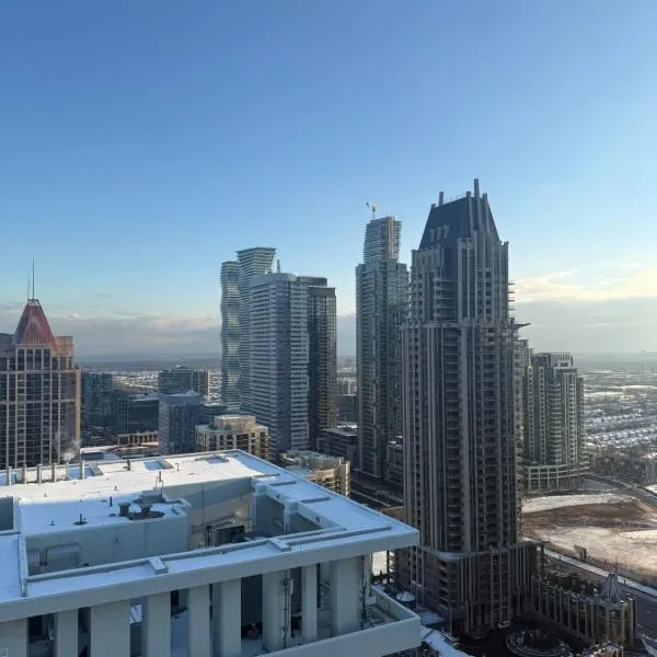 The greatest views in the heart of Mississauga, hotell i Mississauga