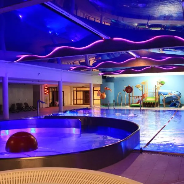 Krynica Morska में, होटल Hotel Continental