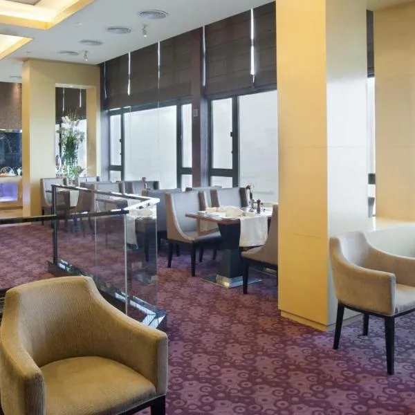 Holiday Inn Wuhan Riverside by IHG, hotel v destinaci Wu-chan