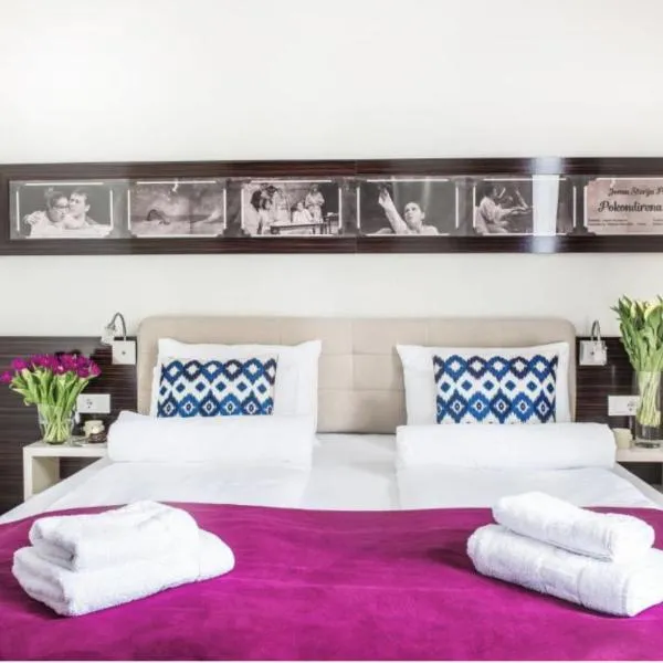 Theater Hotel Belgrade, хотел в Белград