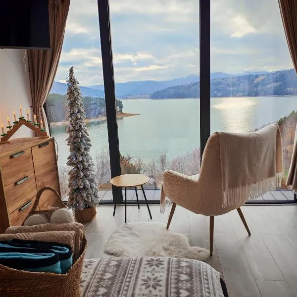 Moon Lake Bicaz - Casa Oia，Buhalniţa的飯店