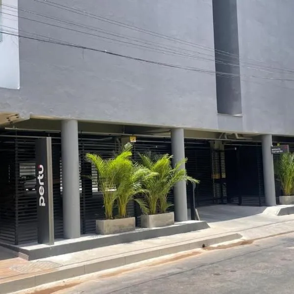 Studios super modernos, completos e equipados no centro de Pará de Minas, hotel u gradu 'Pará de Minas'