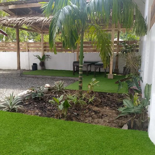 Bungalow، فندق في إل نيدو