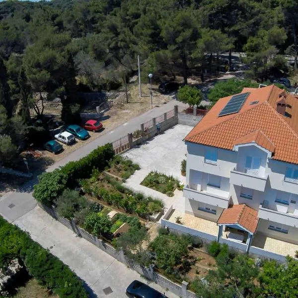 Apartmani Dorita, hotel v destinaci Mali Lošinj