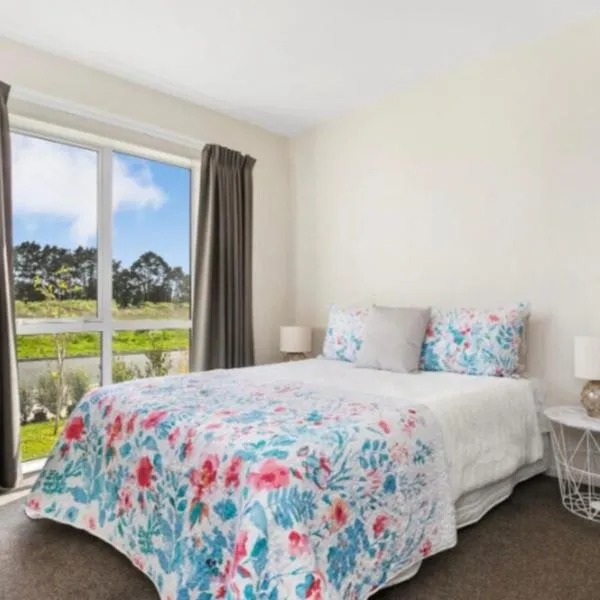 Cozy Ensuite Room, Hotel in Auckland