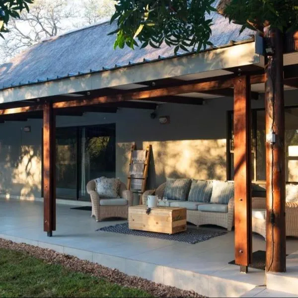 Nzenga Lodge, хотел в Ходспруит