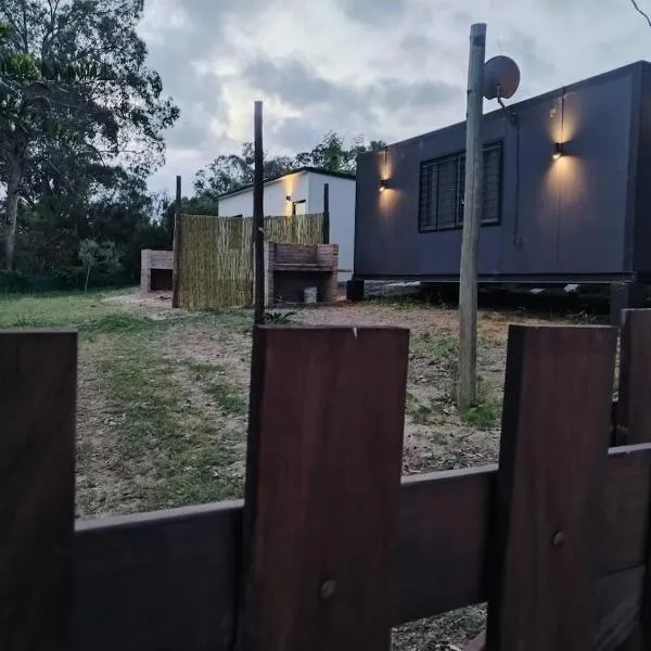 comodo y luminoso monoambiente, hotel i Cuchilla Alta