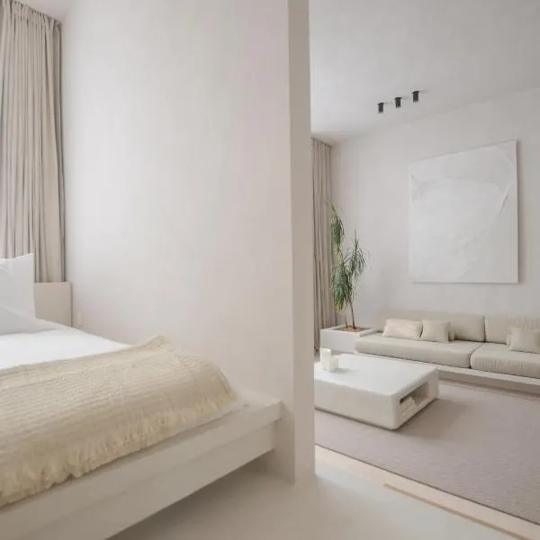 Luxurious 1BR Apartment with Parking, hotel u Antverpenu