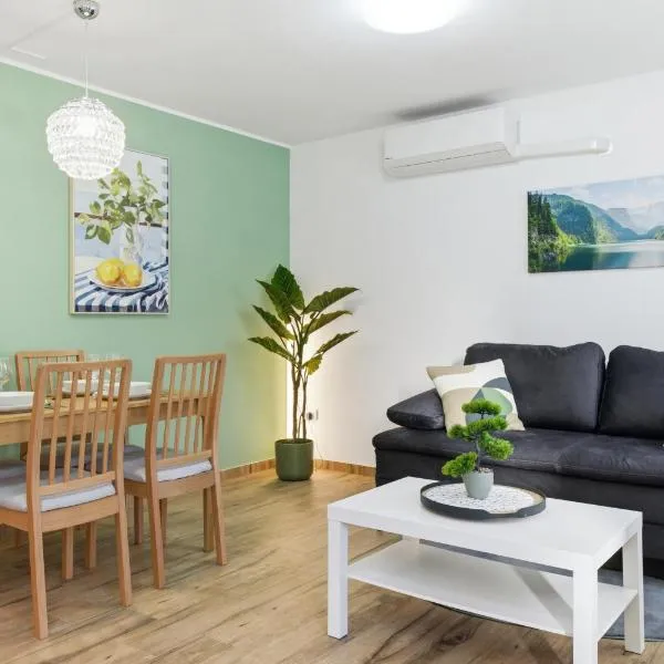 Casa 1920 Apartment, hotel in Bovec