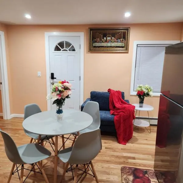 Unique Home Rentals For Professionals, Hotel in Baychester