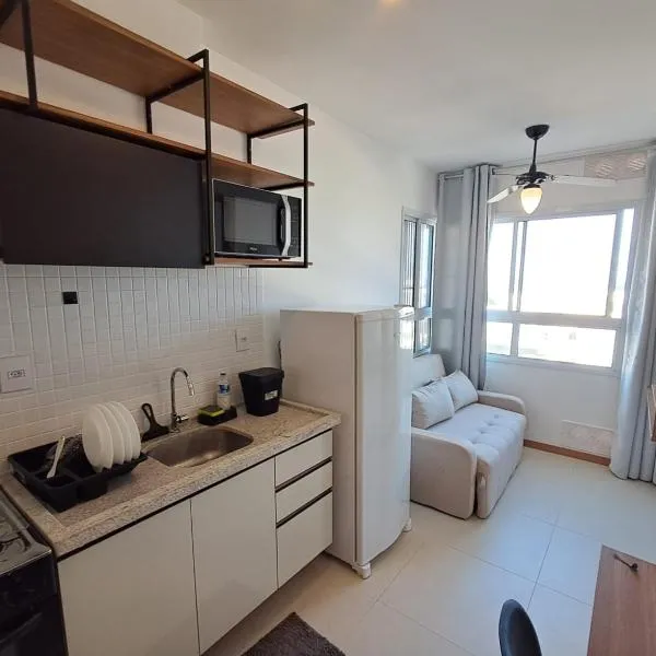 Apartamento quarto e sala a 100 metros da praia de Amaralina, Salvador, hotel in Salvador