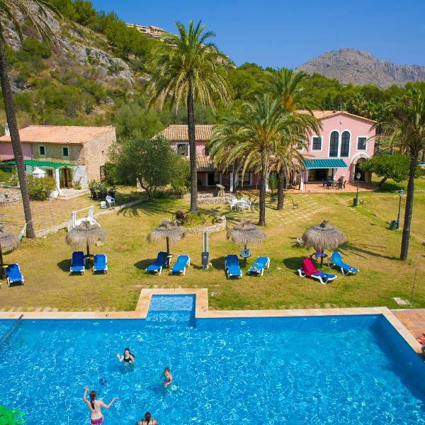 Puerto de Pollensa Villas and Apartments, with private mountain ideal for runners, trailers,near Puerto Pollensa beach approximately 5 minutes walking, unique experience in a ULLAL old typical Mallorca house with private mountain and near to the beach