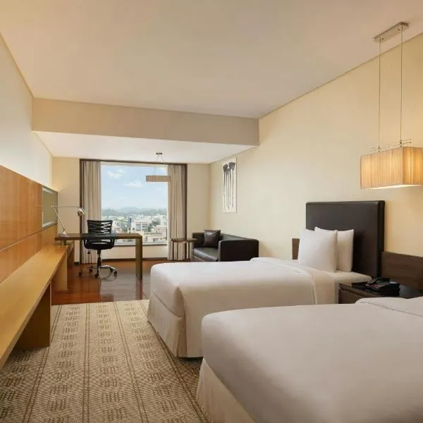 Courtyard by Marriott Bilaspur, hôtel à Bilāspur