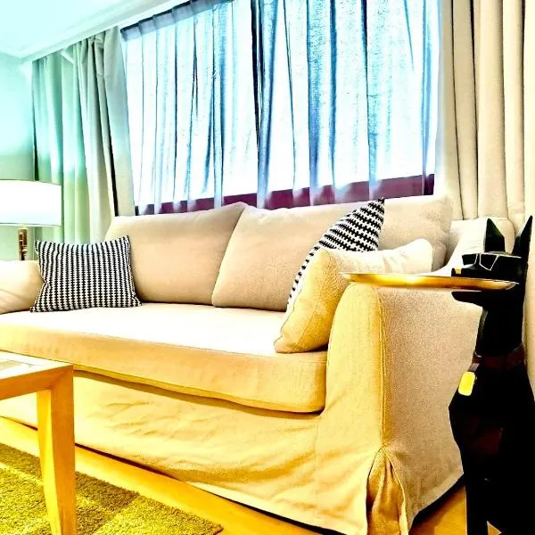 Large family room near Metro Taipei station for comfort and convenience, where 5 can relax and create unforgettable moments, hotel v destinaci Taipei