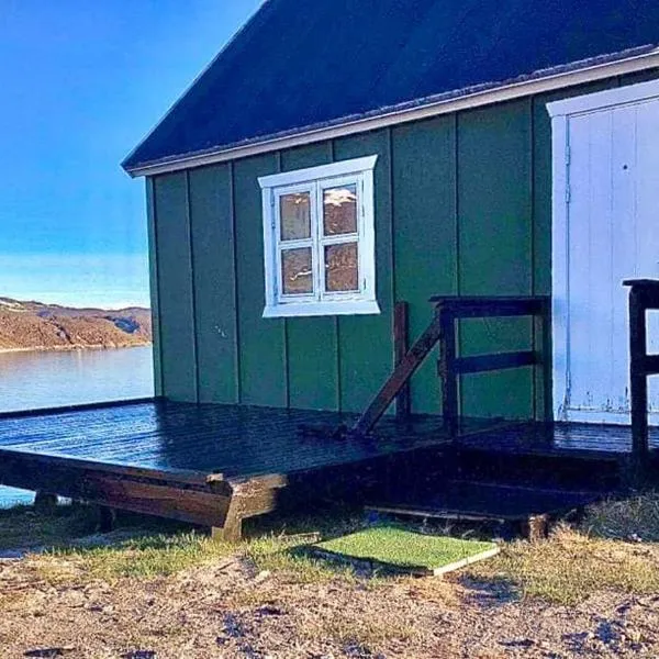 Mikami Guest House 1,位于Qasigiannguit的酒店