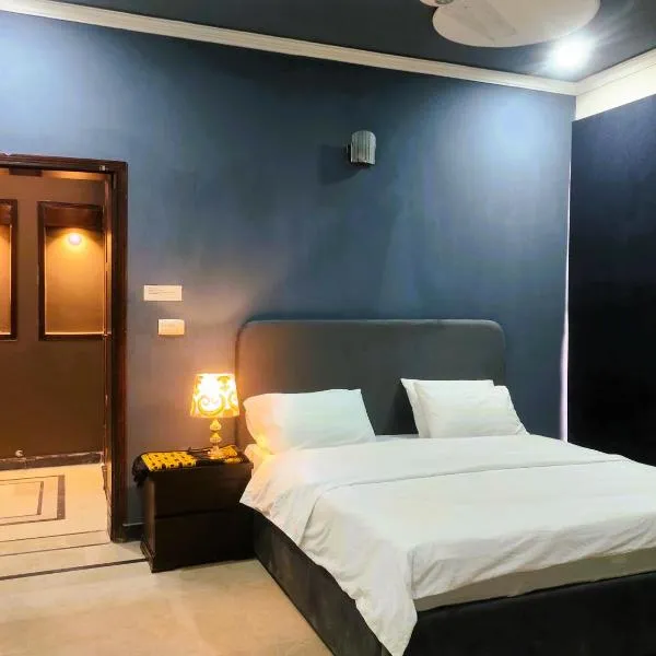 Pinewood Guest House, hotel v destinaci Islámábád