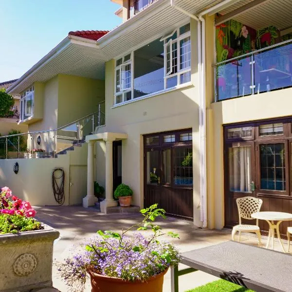 Sundown Manor Guest House, hotel in Cape Town