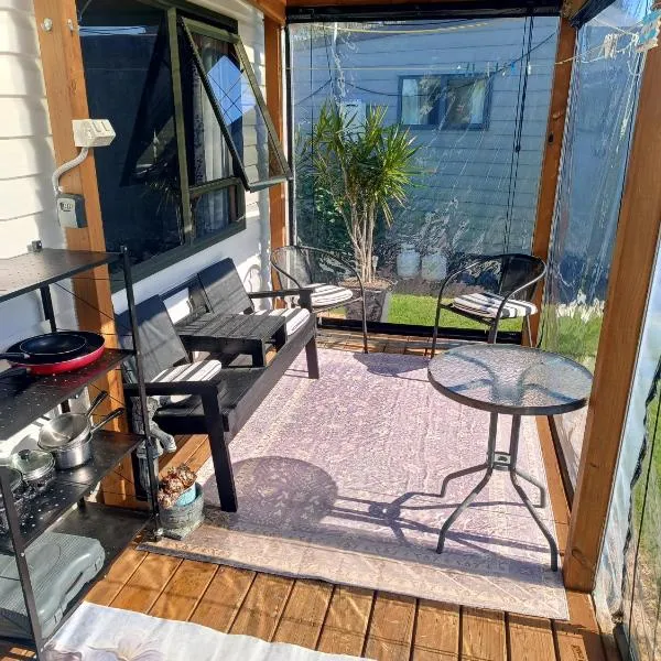 Riverview Studio, hotel u gradu Te Puru