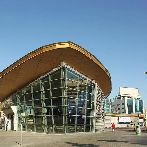 BurJuman Prime Sharing Hostel 1, hotelli Dubaissa