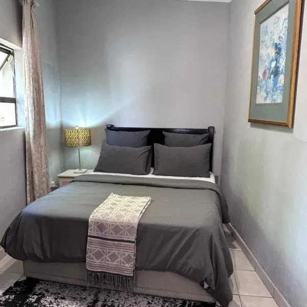 Cozy pool side cottage, отель в Рудепурте