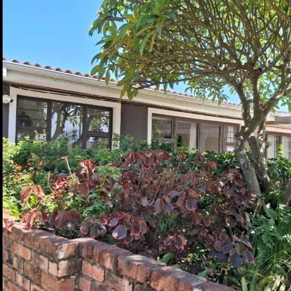 106 Barracuda Self-catering, отель в городе Geneva