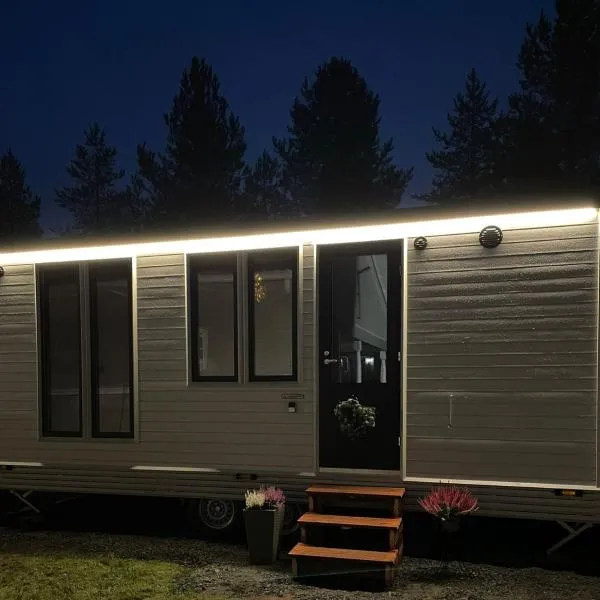 Santa's little cottage، فندق في Rovaniemi