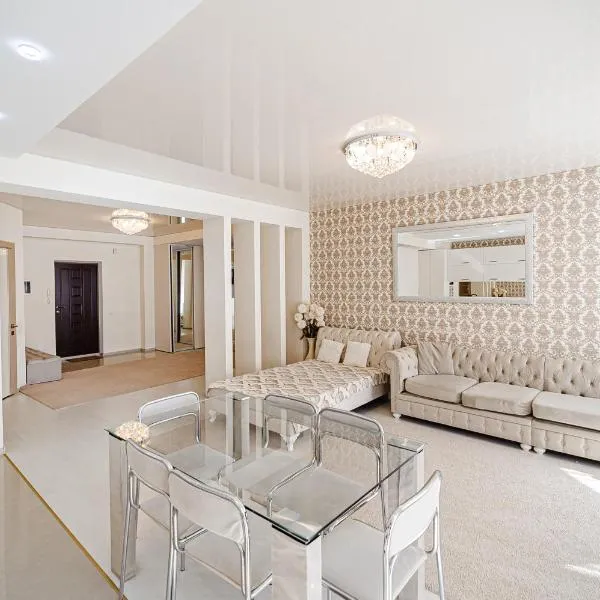 The spacious apartment, hotel in Chişinău